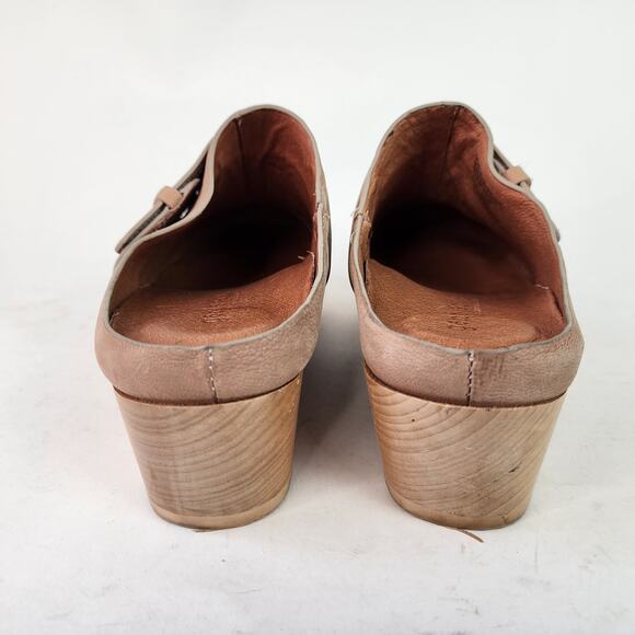 Gentle Souls Henley Clog Women's 9M Tan Leather Mules Slip On Shoes - Picture 5 of 7